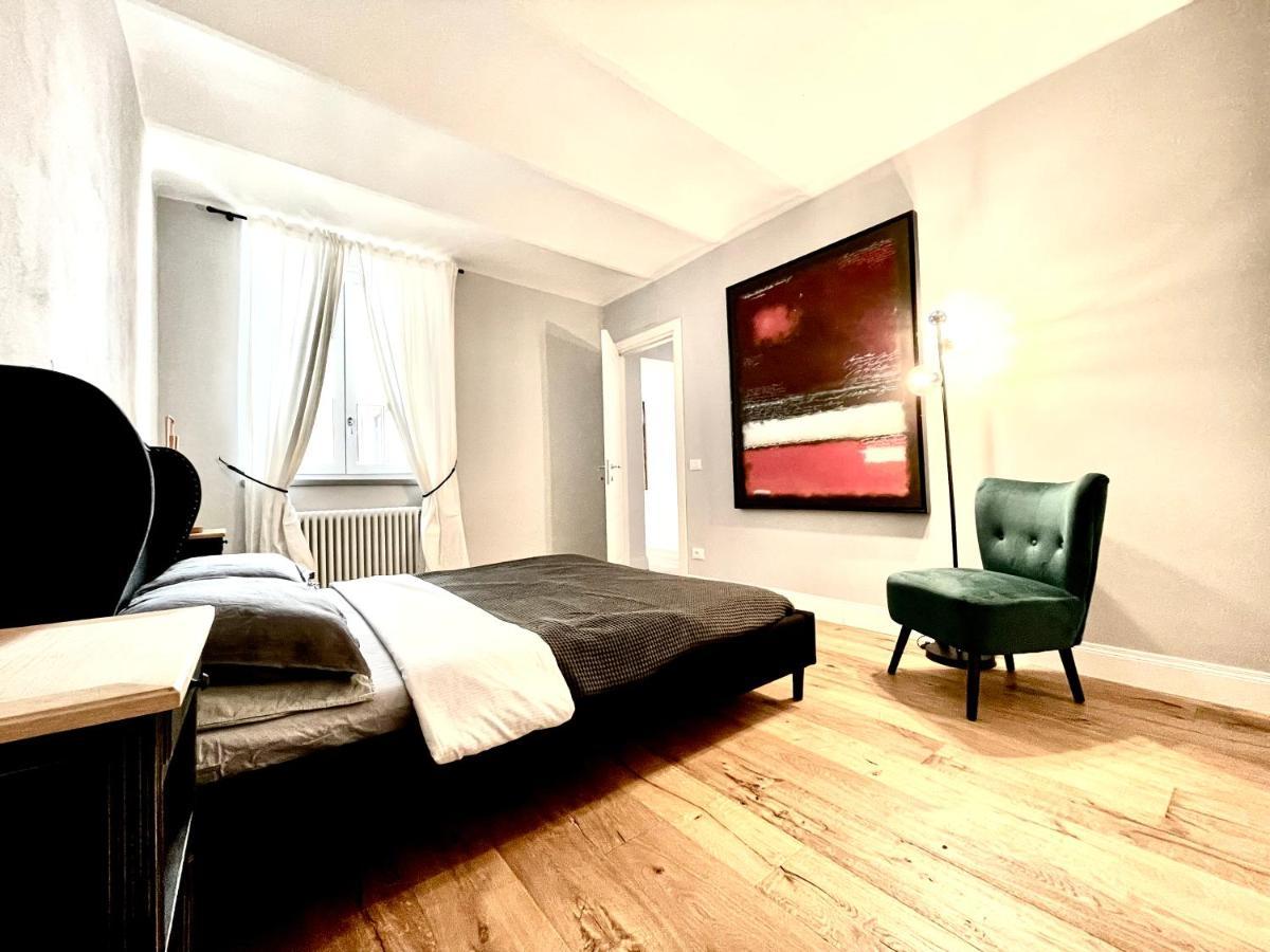 New Stylish 3-room On Lungarno Florencia