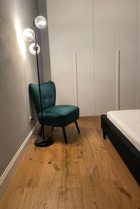 New Stylish 3-room On Lungarno Apartment