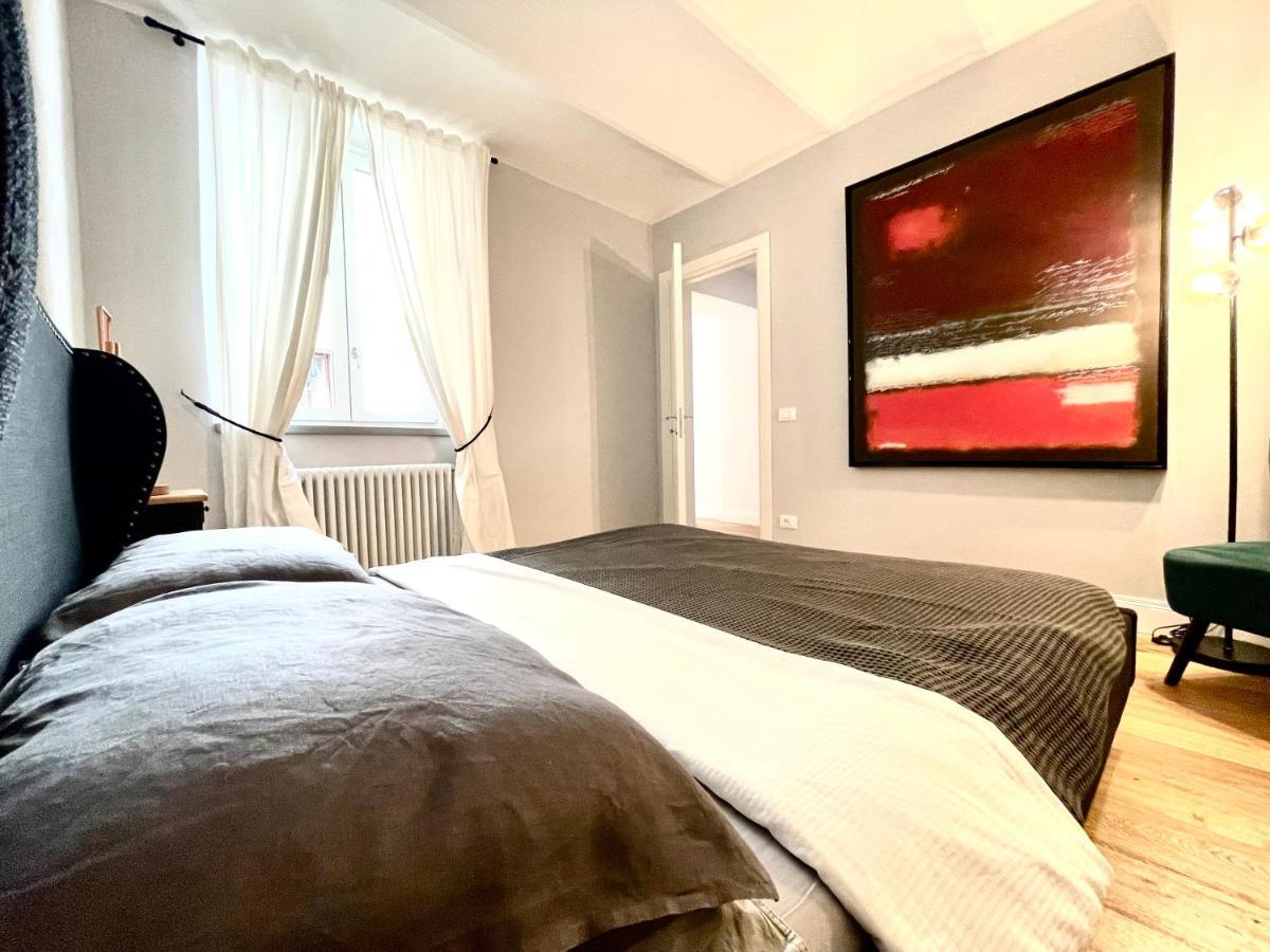 Apartment New Stylish 3-room On Lungarno